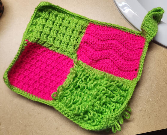 UV reactive sensory towel UV reactive sensory towel