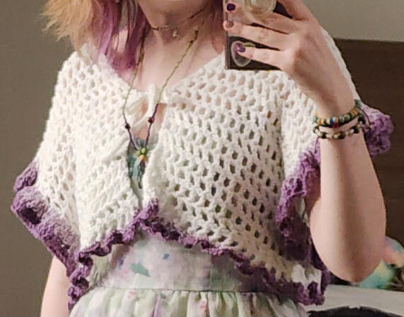 Shawl capelet Shawl capelet